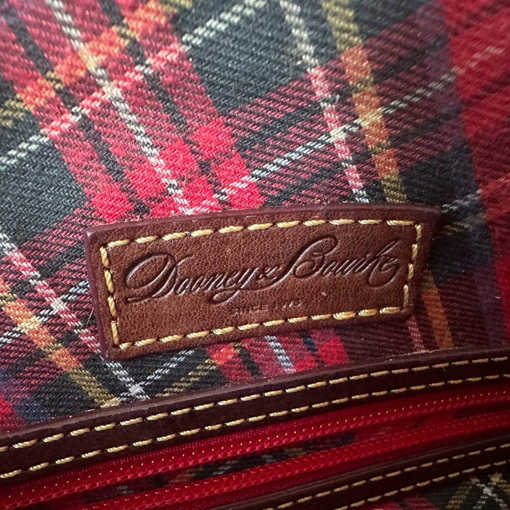Dooney & Bourke Brown Leather Bag with Cream Shearling plaid lining - Picture 7 of 9
